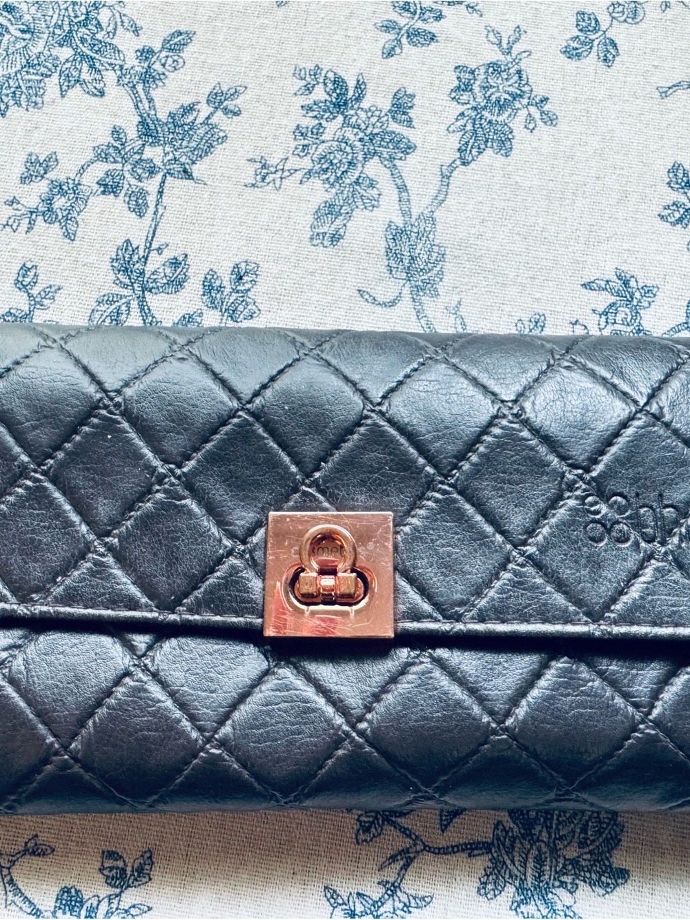 BH Cosmetics Black Quilted Fold-Over Wallet with Rose-Gold Turn Lock